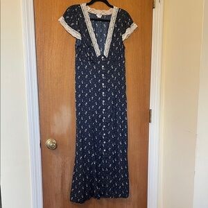Navy Blue Floral Lace-Trimmed Dress